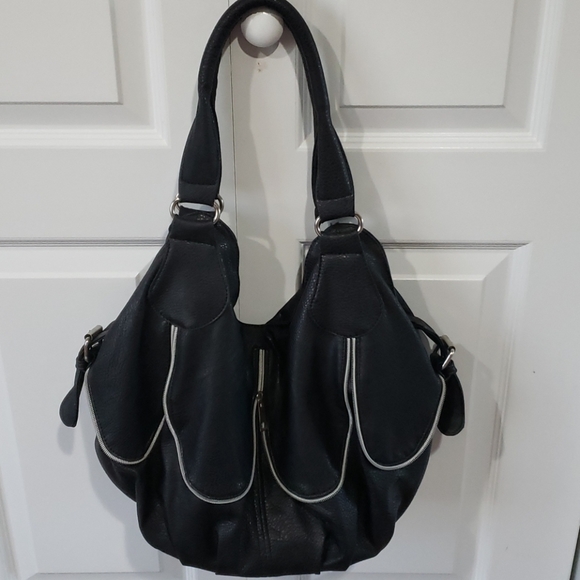 Stylish Black shoulder bag - Picture 1 of 8